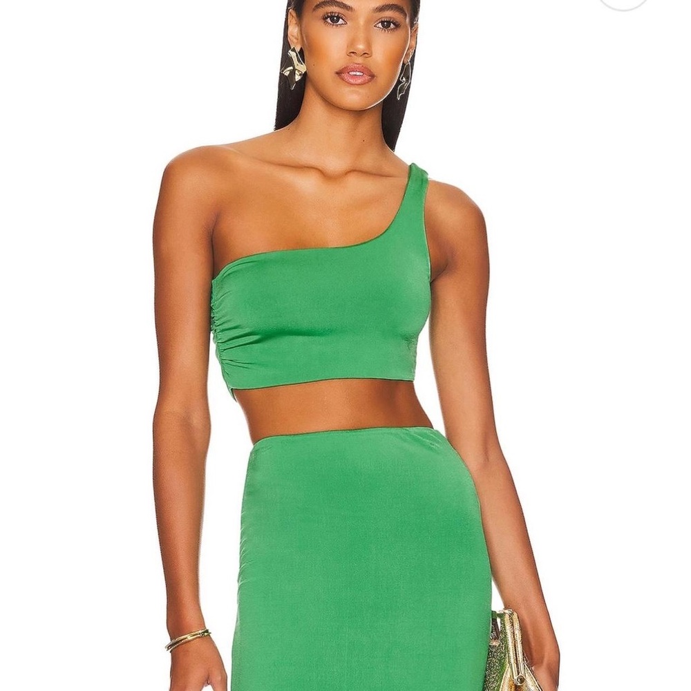 remi x revolve green one shoulder top